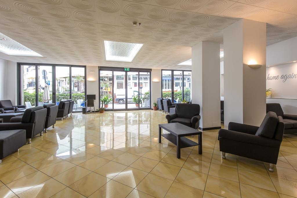 Hotel Madison Габиче Маре Екстериор снимка
