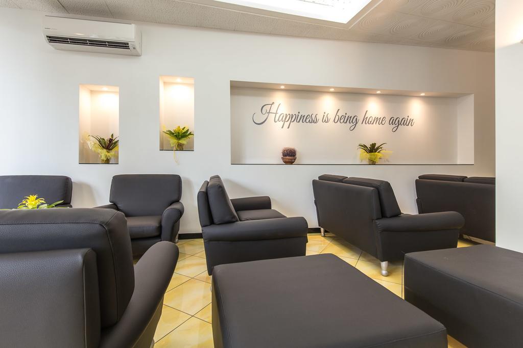 Hotel Madison Габиче Маре Екстериор снимка