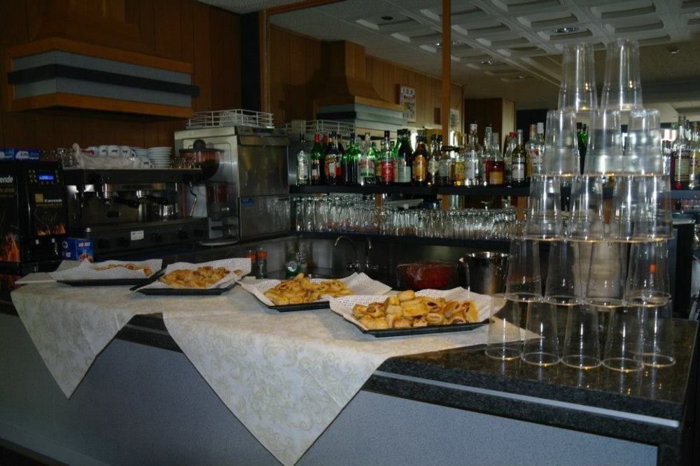 Hotel Madison Габиче Маре Екстериор снимка
